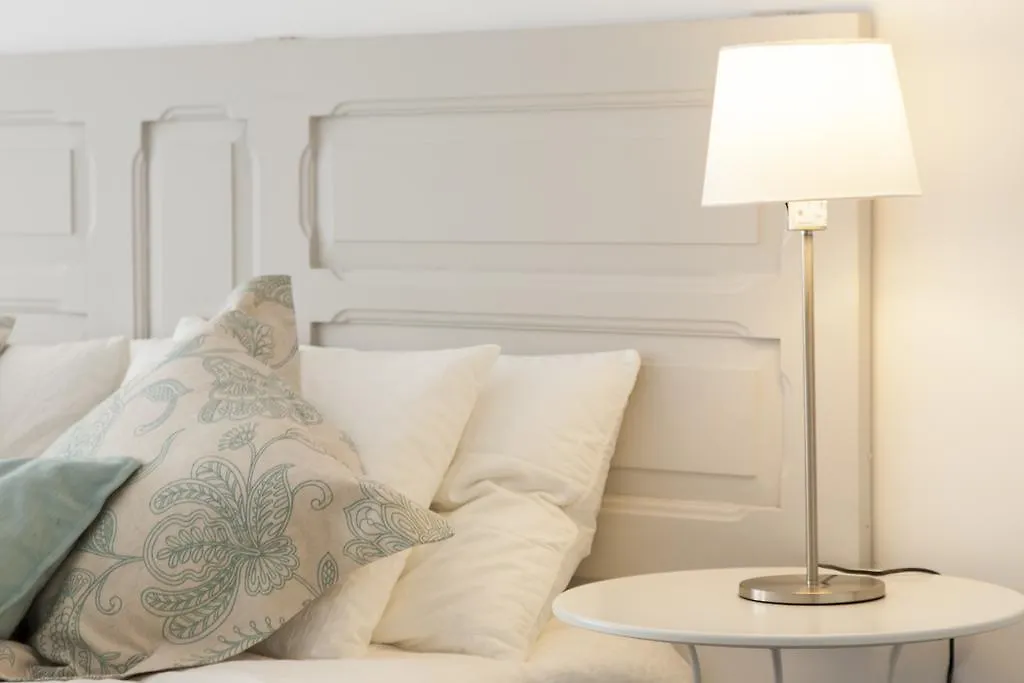 ליסבון Joivy Superb 1-Bed Apt With Workspace And Terrace, Close To Avenida Da Liberdade 0*,  פורטוגל